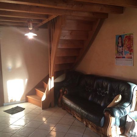 Une Petite Pause Bosjean Bagian luar foto